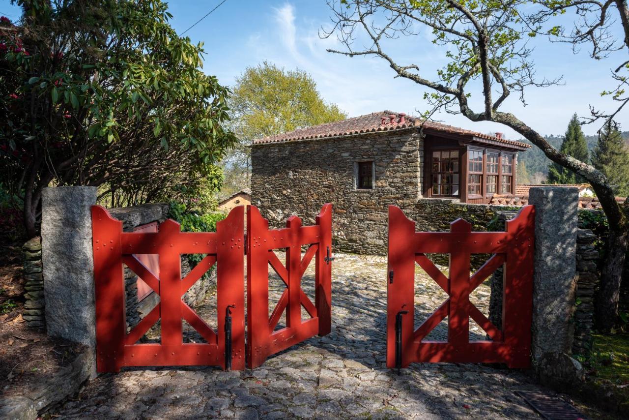 Quinta De Mouraes Casa Dos Rododendros Pension Lever Buitenkant foto
